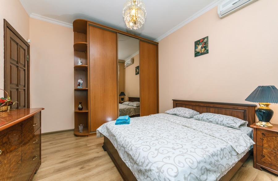 Two Bedroom Apartment On Liuteranska Street Kiev Bagian luar foto