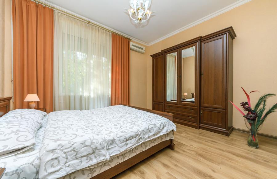 Two Bedroom Apartment On Liuteranska Street Kiev Bagian luar foto