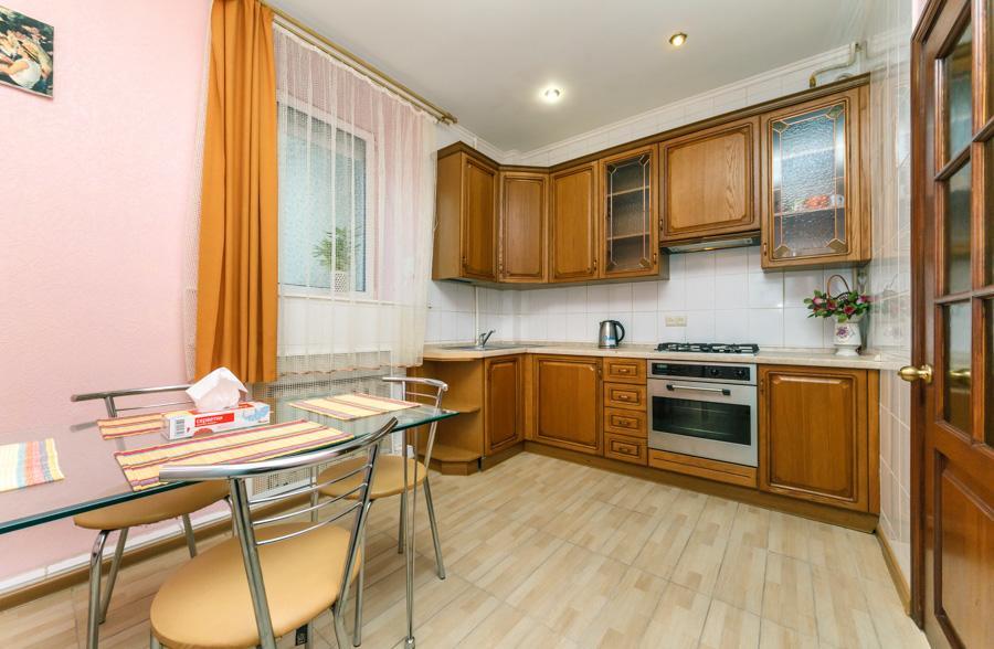 Two Bedroom Apartment On Liuteranska Street Kiev Bagian luar foto